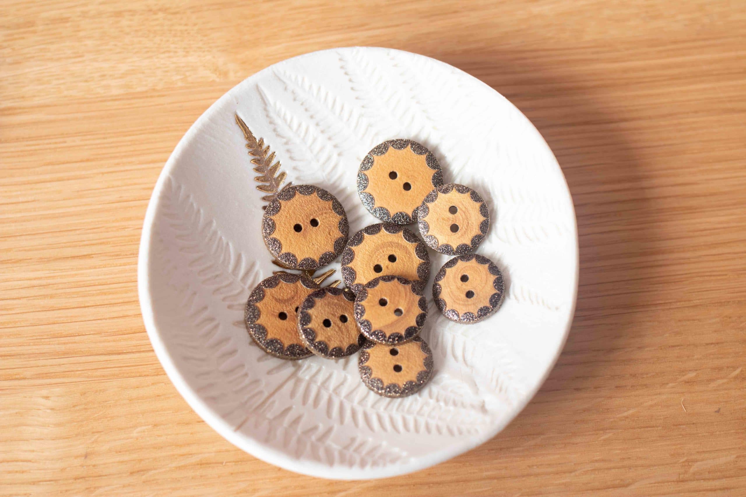 Golden Wooden Buttons - Black Gold