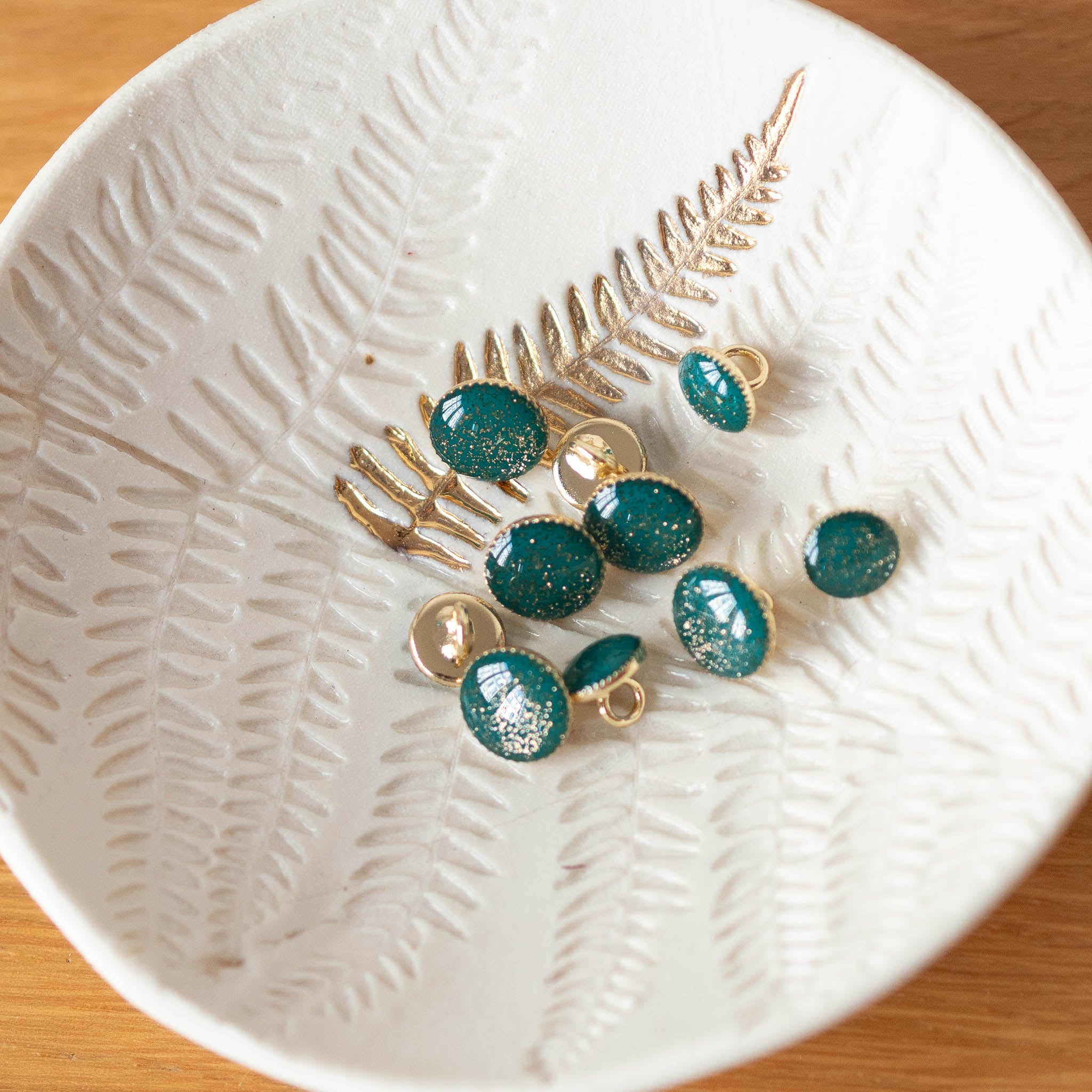 Bouton de bottine pailletté or - Émeraude