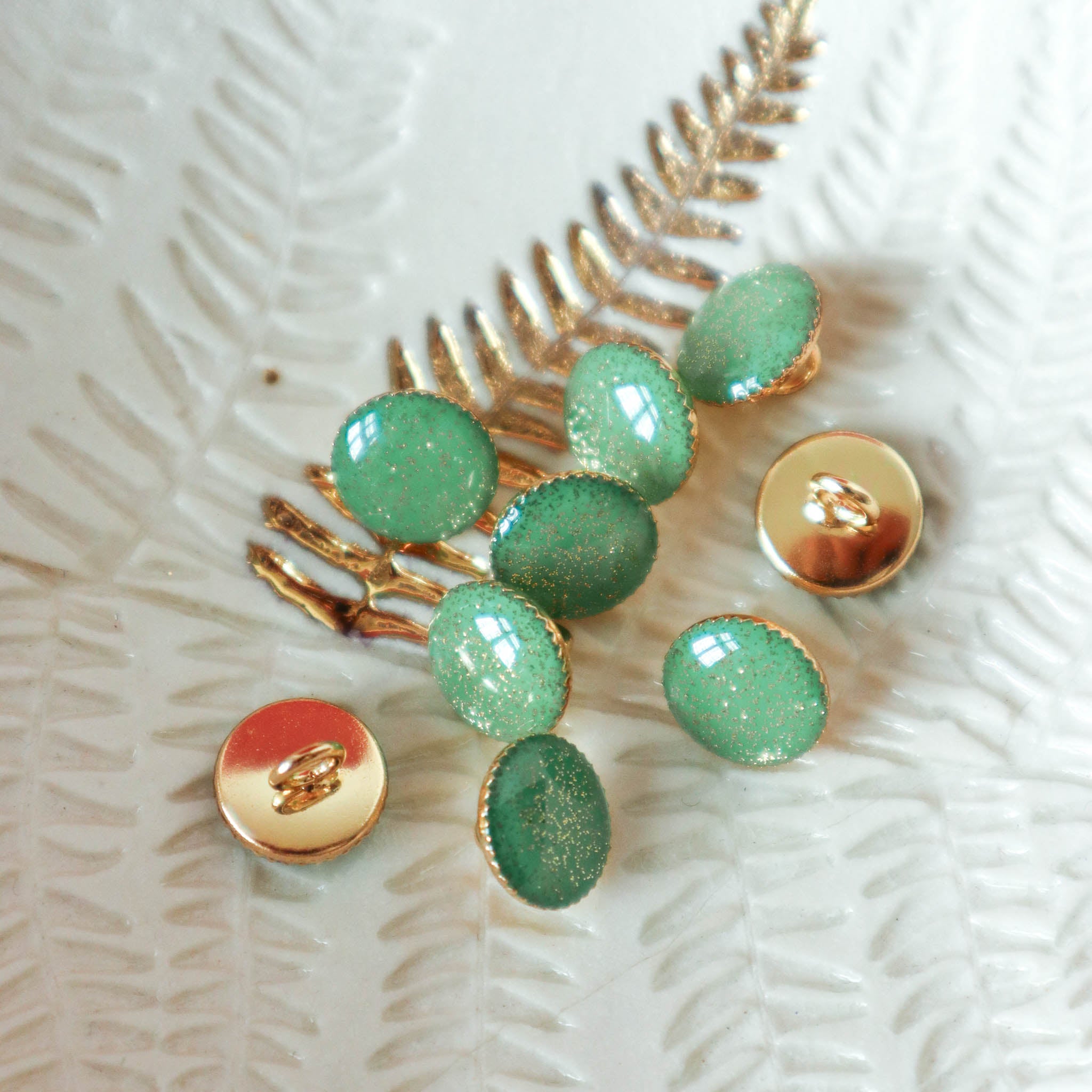 Gold glitter ankle boot button - Pistachio