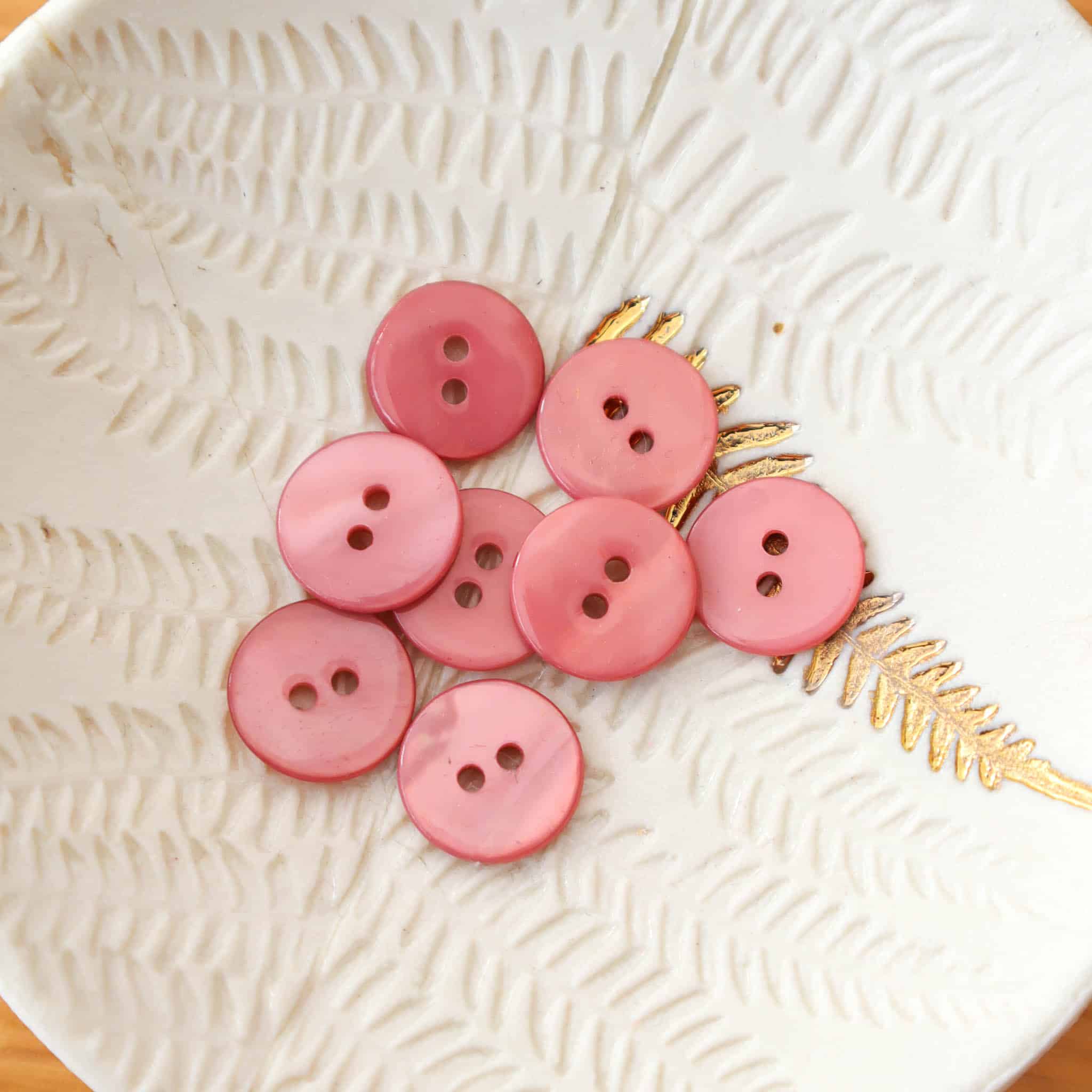 Flat mother-of-pearl button - Antique Pink
