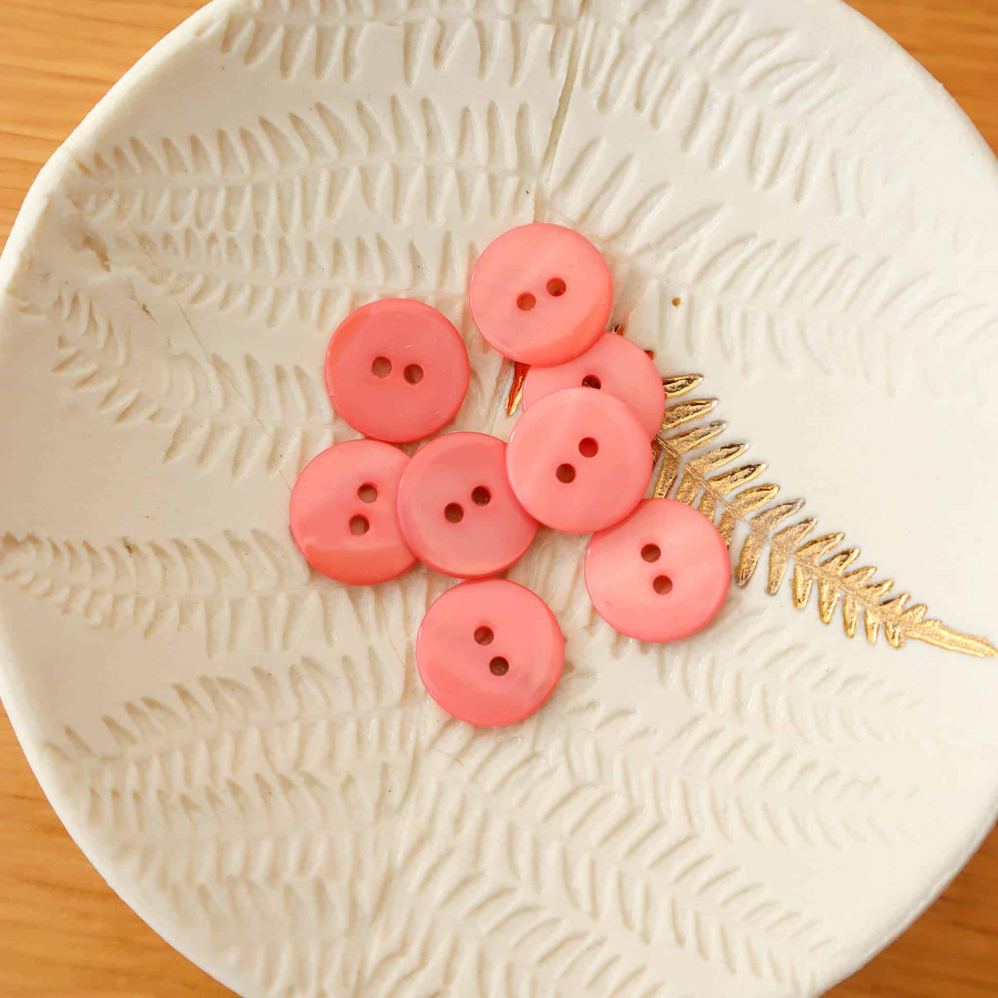 Bouton en nacre plat - Corail