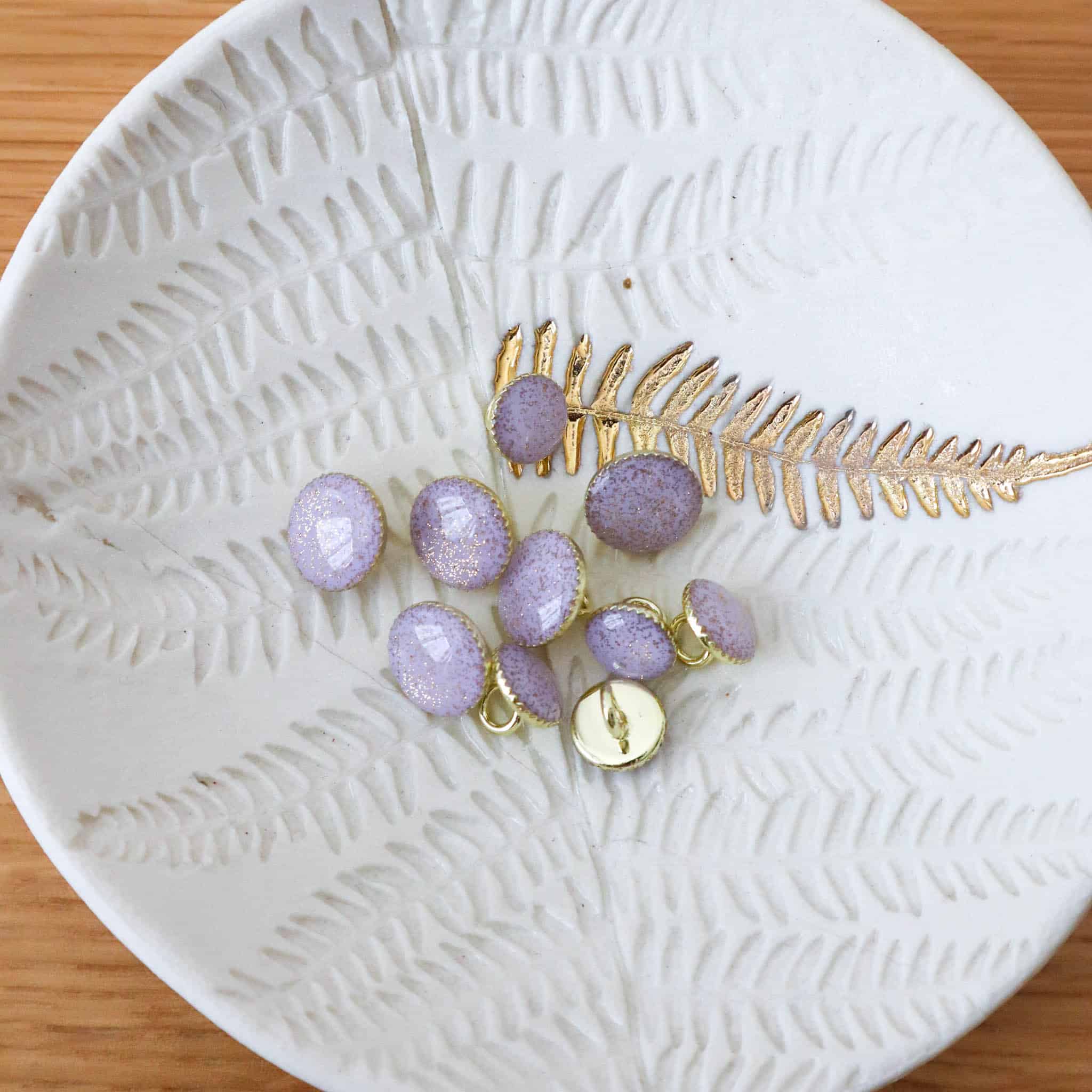 Bouton de bottine pailletté or - Lilas