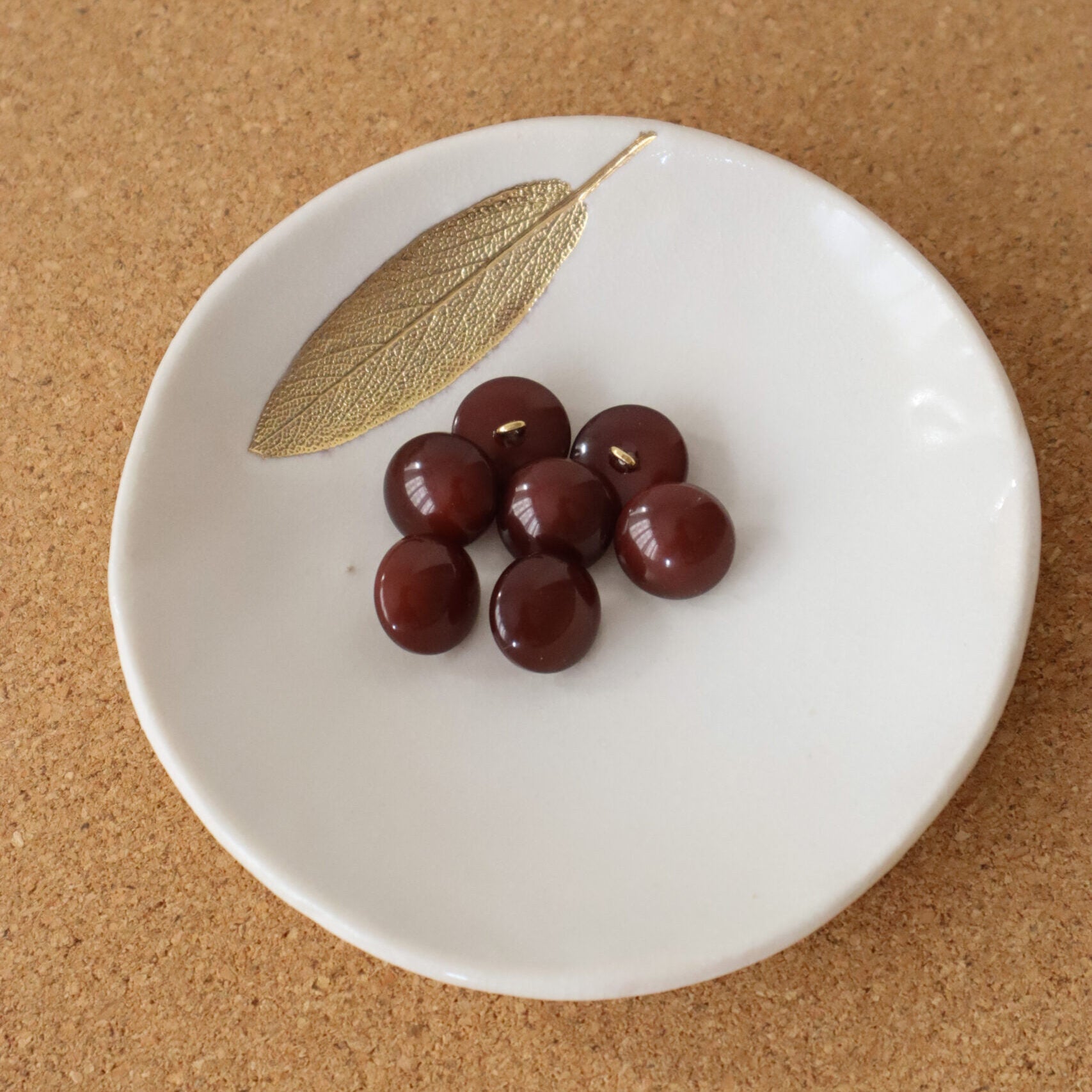 Moonlight Button - Chestnut