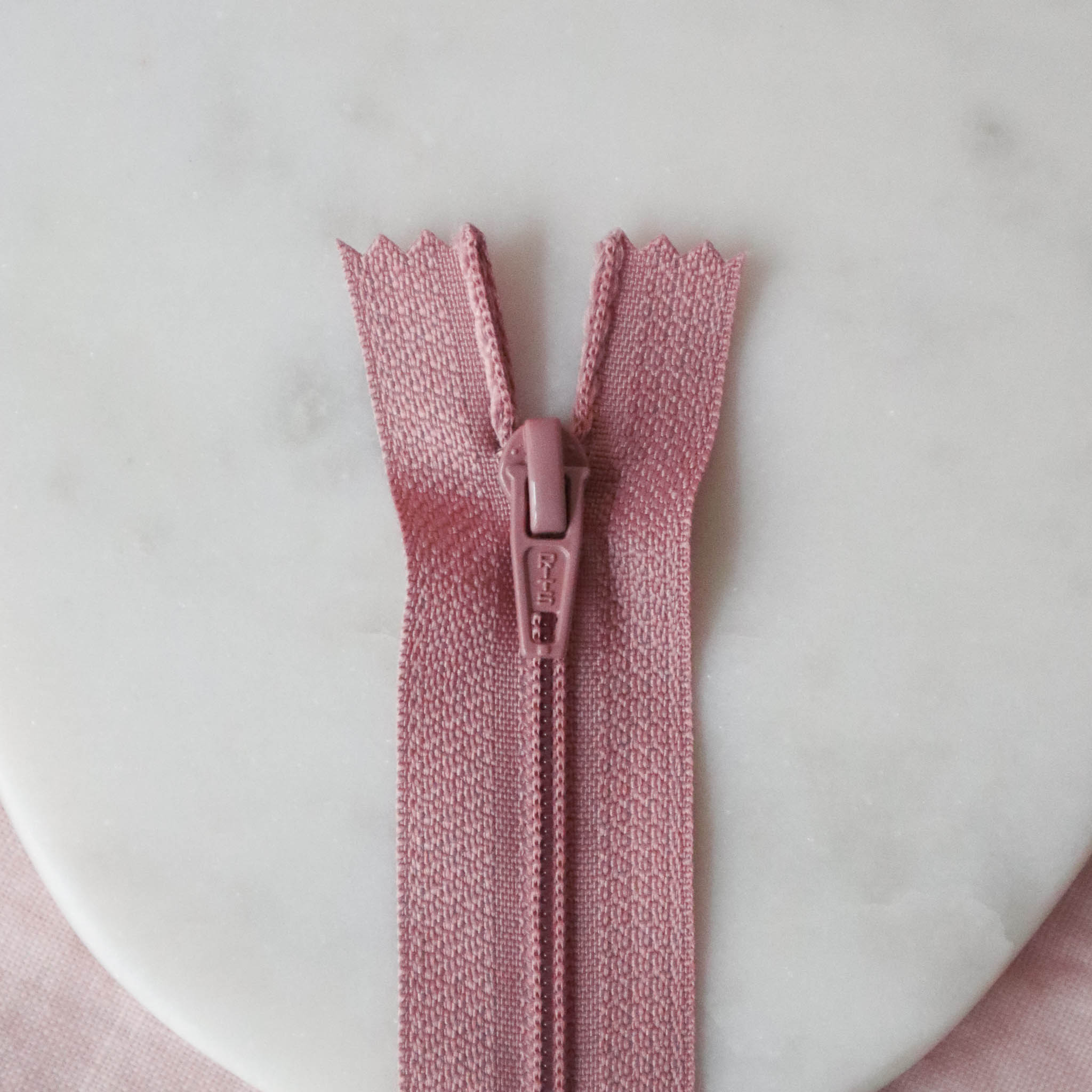 Zipper - Antique Pink