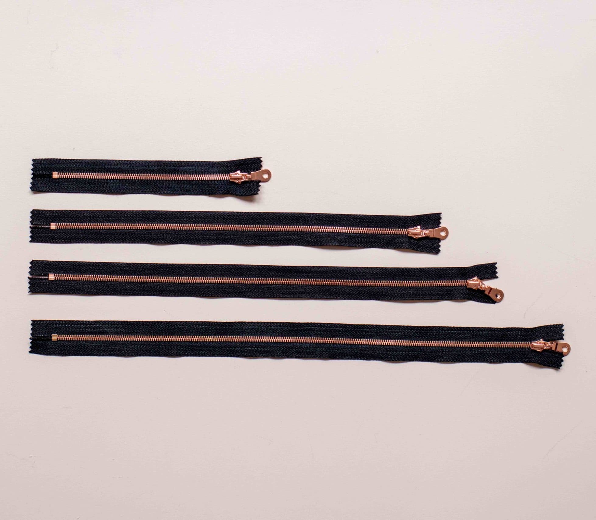 Fermeture éclair or rose - Petite tirette - Noir