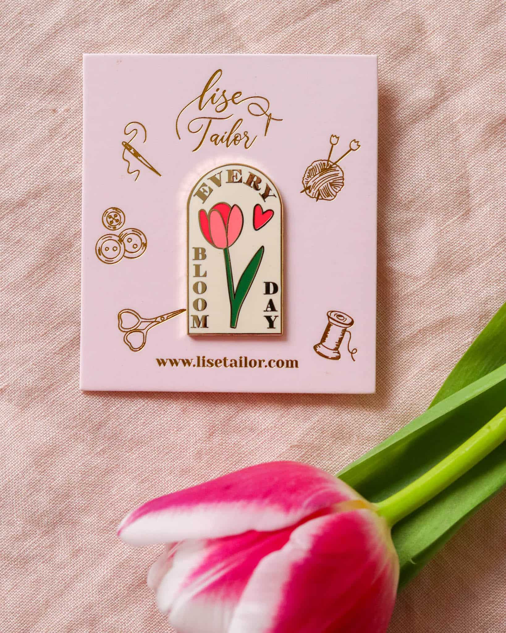 Porte aiguille aimanté - Bloom Every Day