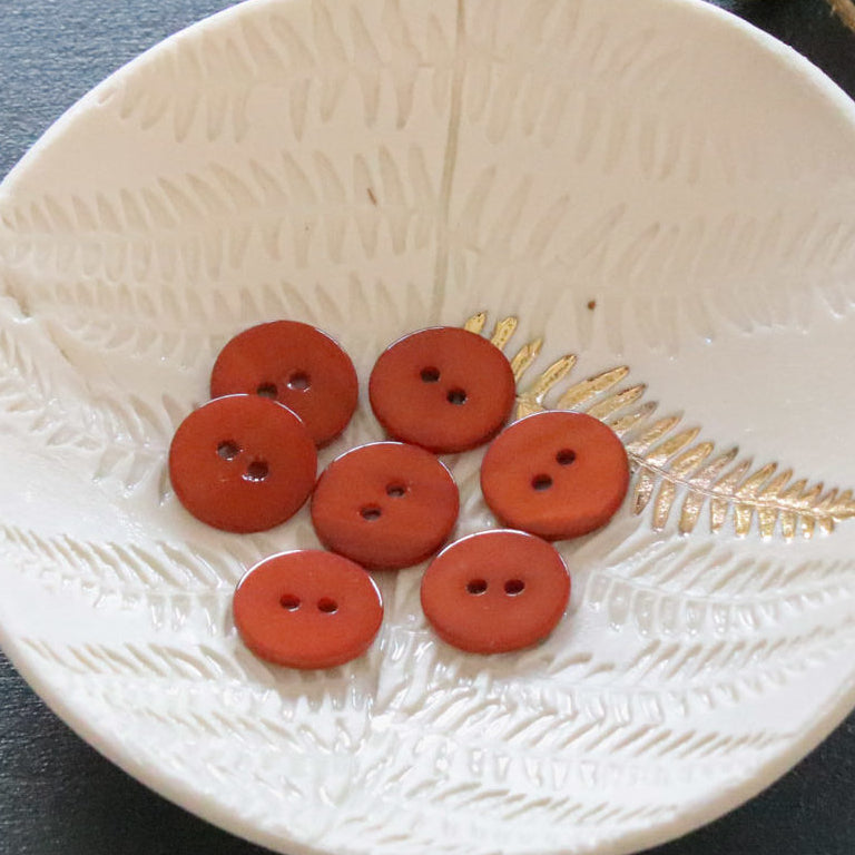 Flat mother-of-pearl button - Caramel
