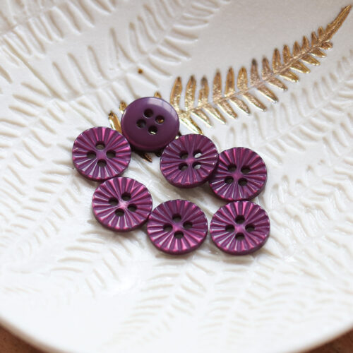 Daisy Button - Purple