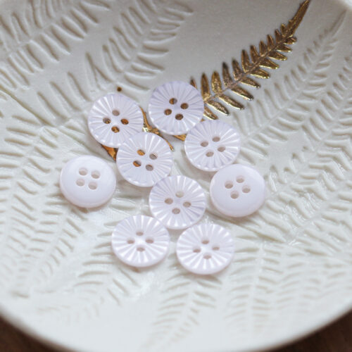 Daisy Button - Off-White