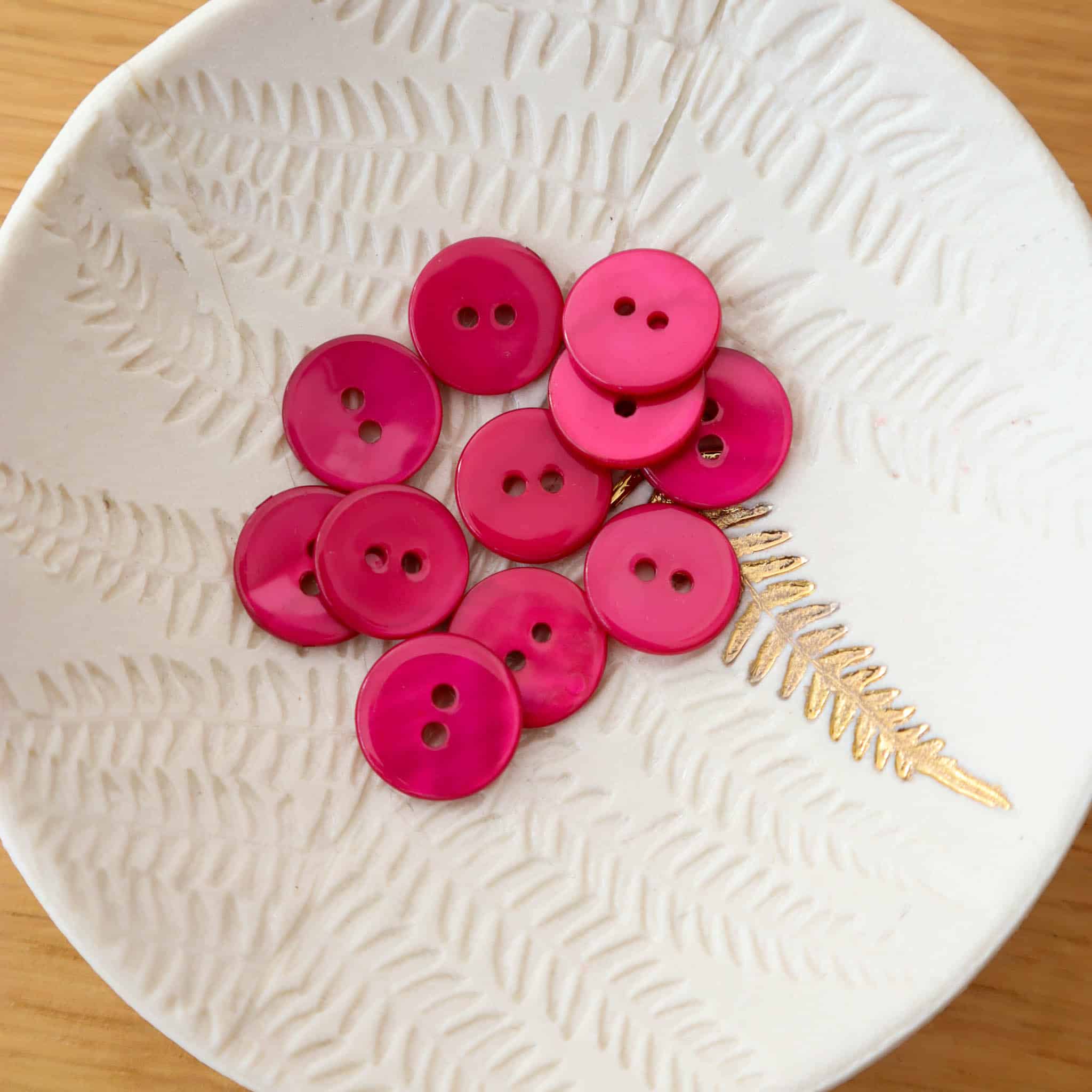 Bouton en nacre plat - Fuchsia