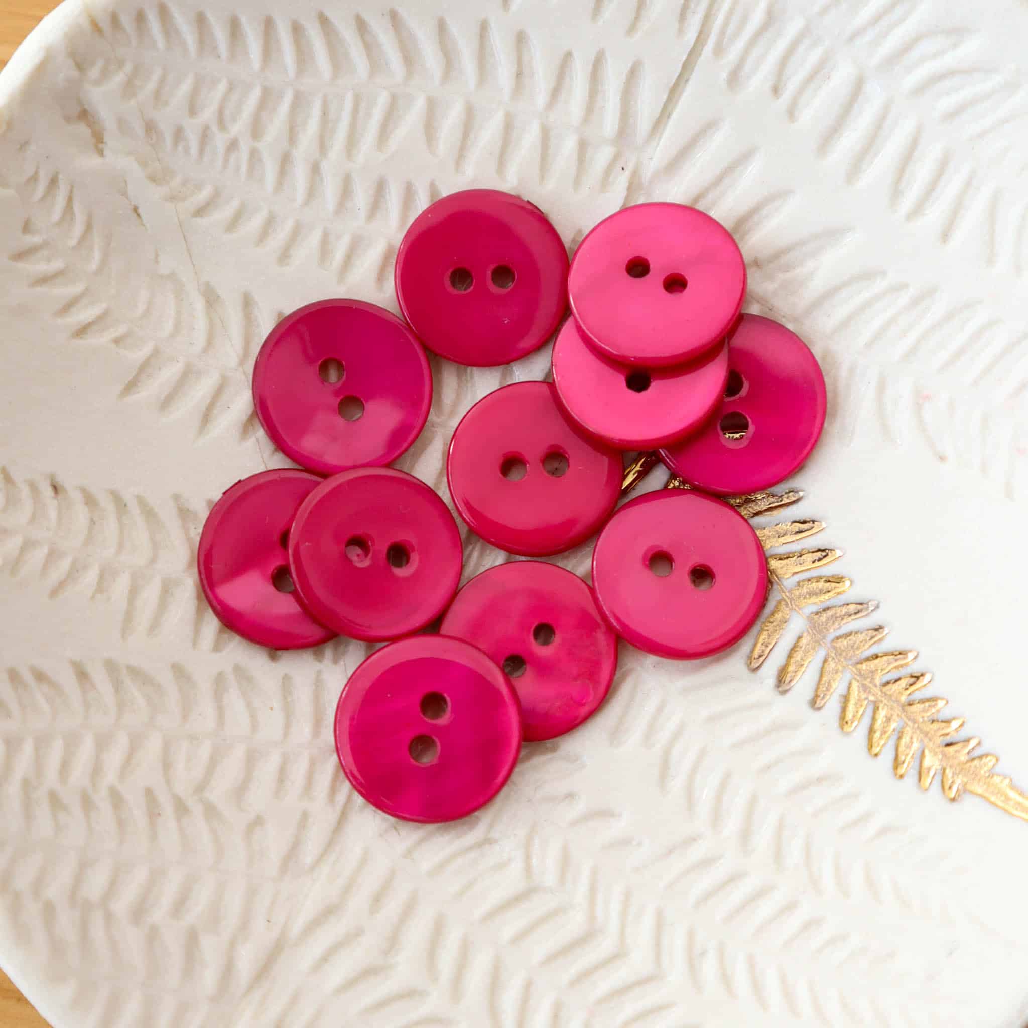 Bouton en nacre plat - Fuchsia