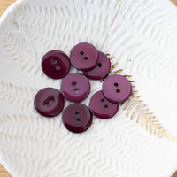 Flat mother-of-pearl button - Purple
