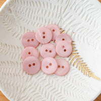 Bouton en nacre plat - Rose pâle