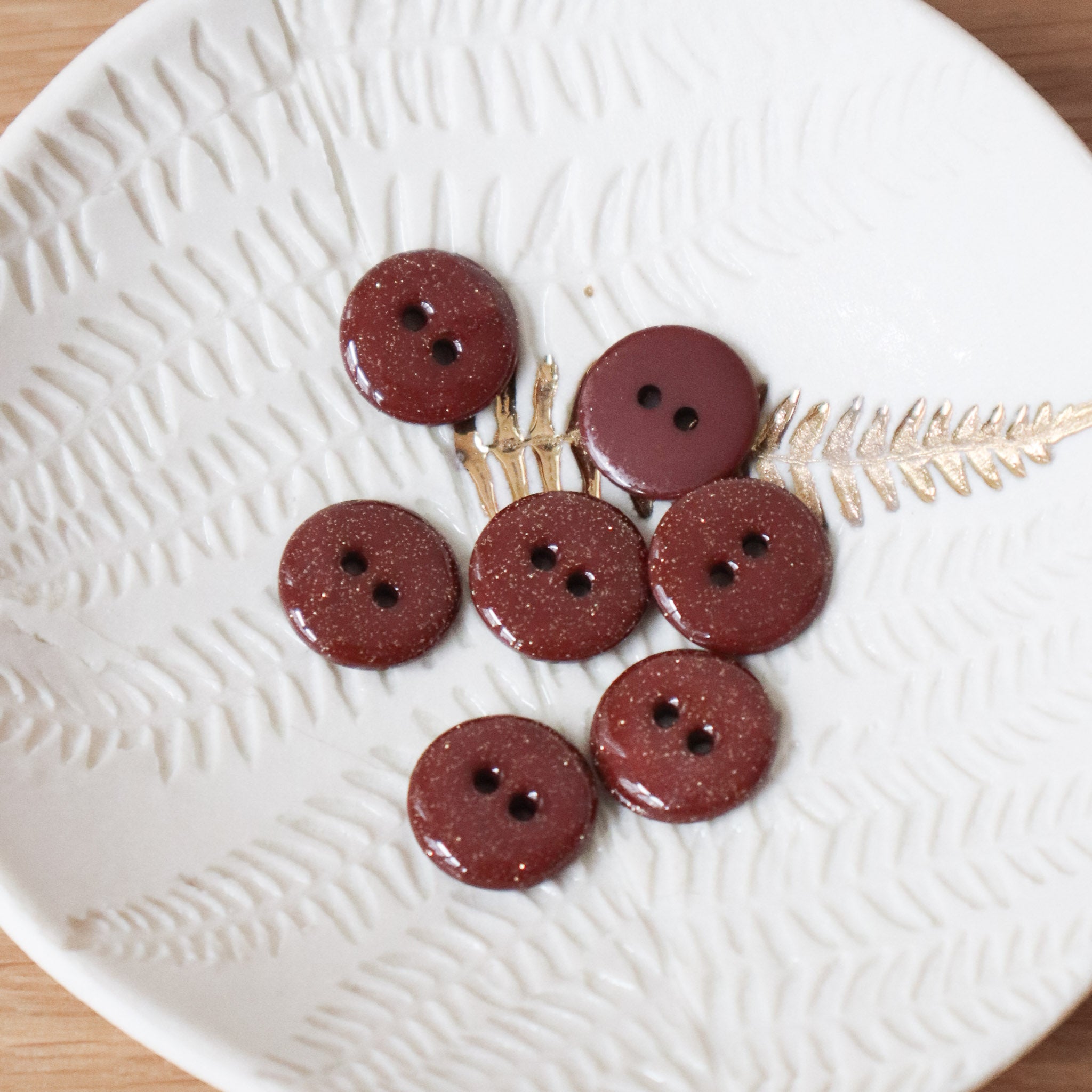 Bouton glitter deux trous - Châtaigne