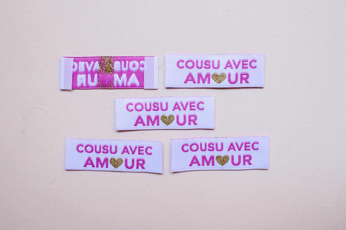 Étiquettes Tissées à Coudre “Cousu avec Amour”