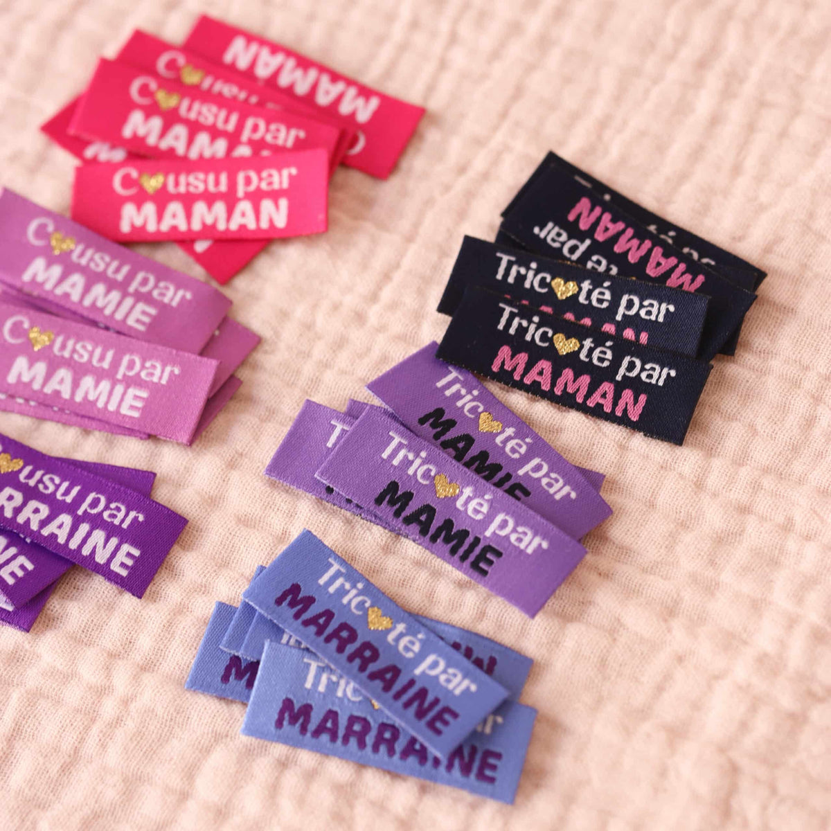 Étiquettes Tissées à Coudre “Tricoté par Maman”