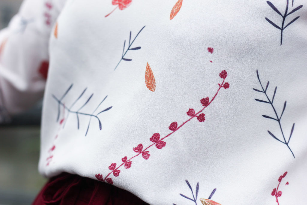 Tissu Lise Tailor - Falling flowers rose - Blouse Suun