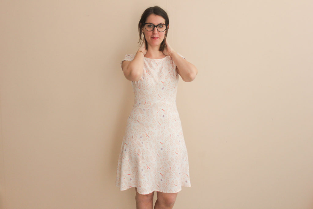 Tissu crêpe de viscose - Busy bee pêche - Robe Alina - Mouna Sew - Lise Tailor