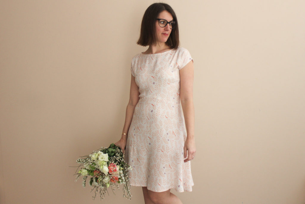 Tissu crêpe de viscose - Busy bee pêche - Robe Alina - Mouna Sew - Lise Tailor