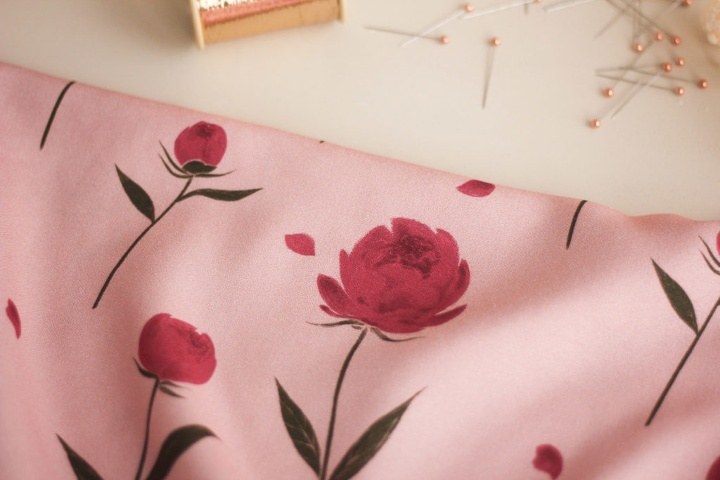 Tissu crêpe de viscose - Happy peony rose - Lise Tailor