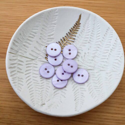 Alternative view of Bouton en nacre plat - Lilas