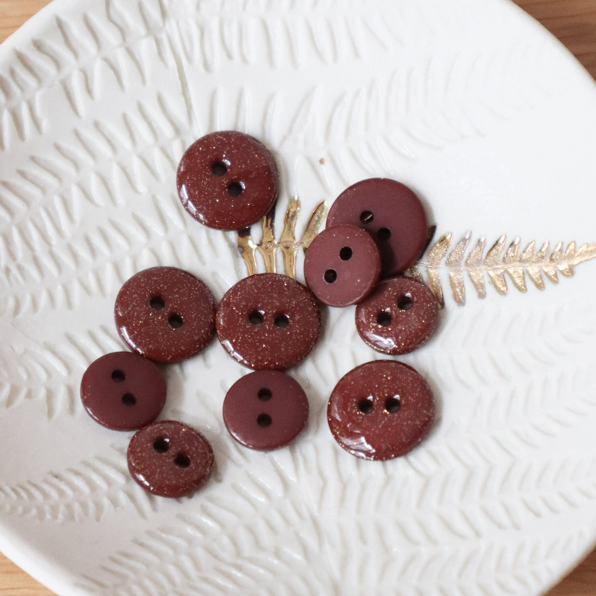 Bouton glitter deux trous - Châtaigne